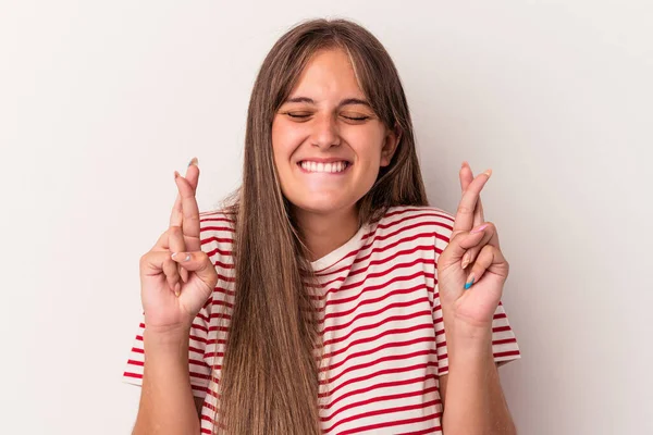 Young Caucasian Woman Isolated White Background Crossing Fingers Having Luck — Stock Photo, Image