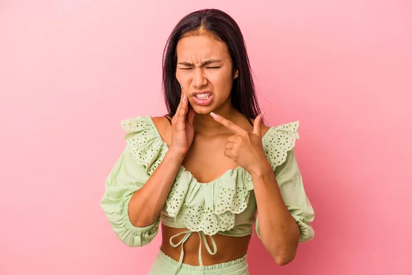 Young Latin Woman Isolated Pink Background Having Strong Teeth Pain — Stock Photo, Image