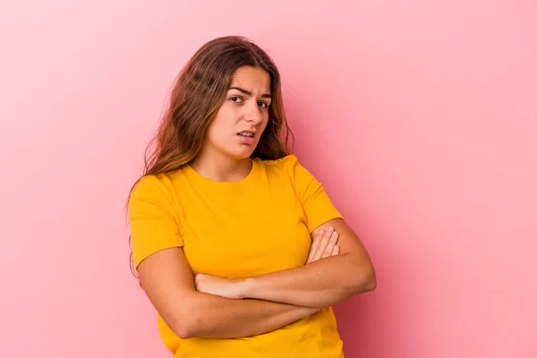 Mulher Caucasiana Jovem Isolado Fundo Rosa Que Está Entediado Fatigado — Fotografia de Stock