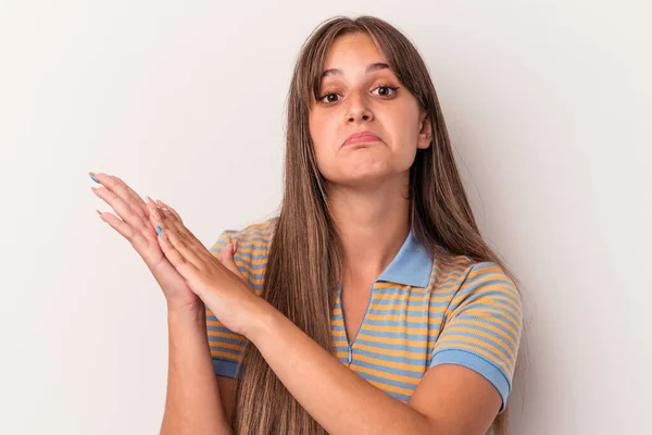 Jeune Femme Caucasienne Isolée Sur Fond Blanc Sentant Énergique Confortable — Photo