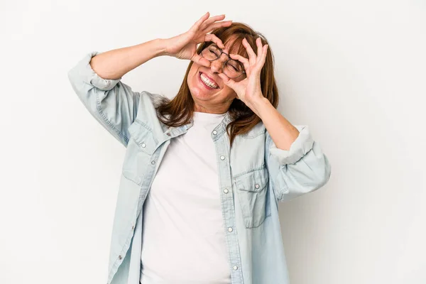 Medioevo Donna Caucasica Isolato Sfondo Bianco Mostrando Segno Sopra Gli — Foto Stock