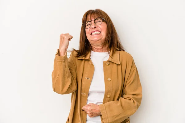 Medelålders Kaukasiska Kvinna Isolerad Vit Bakgrund Firar Seger Passion Och — Stockfoto