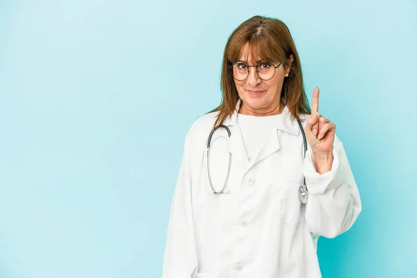 Middle Age Doctor Woman Isolated Pink Background Showing Number One — Foto de Stock