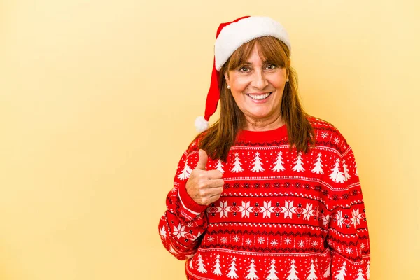 Middle Age Caucasian Woman Celebrating Christmas Isolated Yellow Background Smiling — Stock Photo, Image
