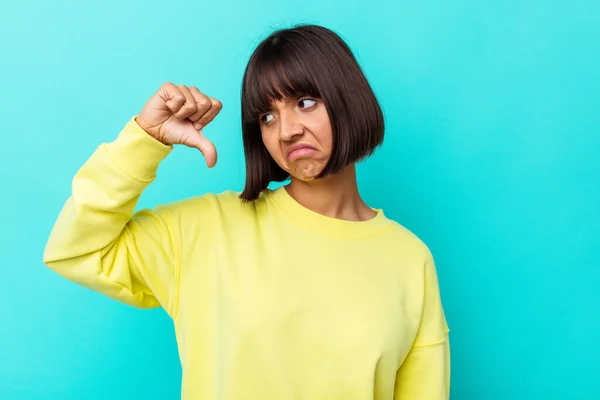 Young Mixed Race Woman Isolated Blue Background Showing Dislike Gesture — Stock Photo, Image