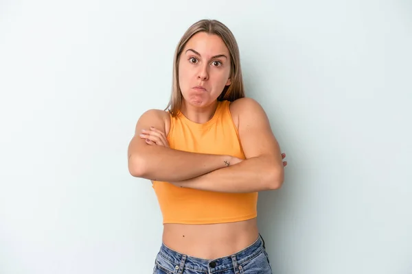 Young Caucasian Woman Isolated Blue Background Shrugs Shoulders Open Eyes — Stock Photo, Image