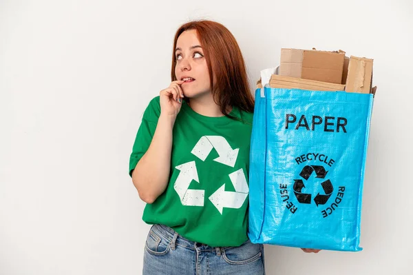 Young Caucasian Woman Recycled Paper Isolated White Background Relaxed Thinking — ストック写真