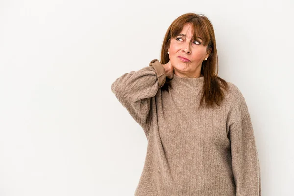 Middelbare Leeftijd Blanke Vrouw Geïsoleerd Witte Achtergrond Aanraken Achterkant Van — Stockfoto