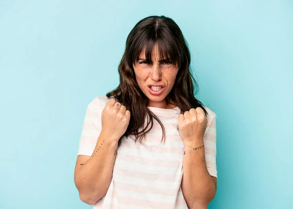 Young Argentinian Woman Isolated Blue Background Upset Screaming Tense Hands — Fotografia de Stock