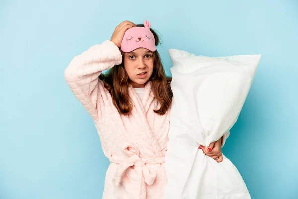 Little Caucasian Girl Going Sleep Isolated Blue Background Being Shocked — Stock Photo, Image