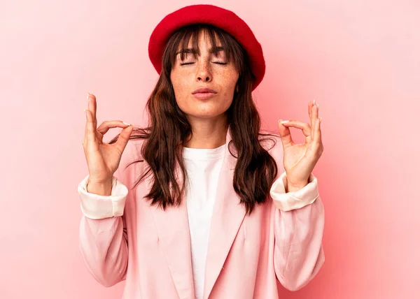 Young Argentinian Woman Isolated Pink Background Relaxes Hard Working Day — Foto de Stock