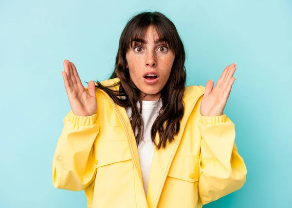 Young Argentinian Woman Isolated Blue Background Having Idea Inspiration Concept —  Fotos de Stock