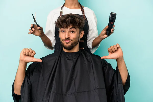 Young Arab Man Ready Get Haircut Isolated Blue Background Feels — Stock Photo, Image