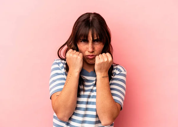 Young Argentinian Woman Isolated Pink Background Throwing Punch Anger Fighting — Stock Photo, Image