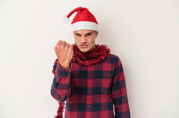 Junger Kaukasischer Mann Feiert Weihnachten Isoliert Auf Weißem Hintergrund Und — Stockfoto