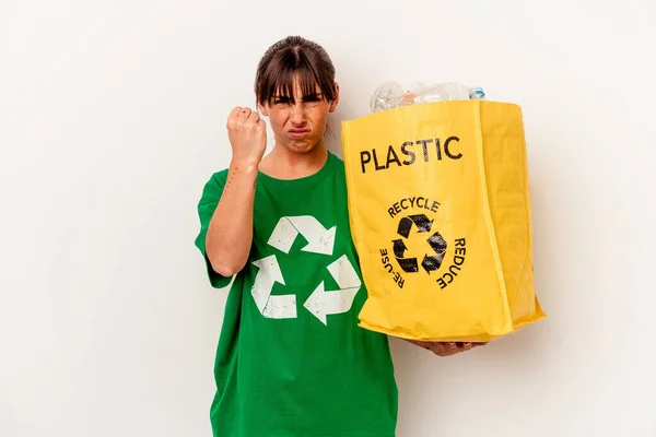 Jeune Femme Argentine Recyclé Plastique Isolé Sur Fond Blanc Montrant — Photo