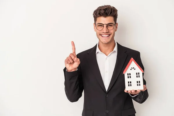 Young Real Estate Caucasian Agent Isolated White Background Showing Number — Stock Photo, Image