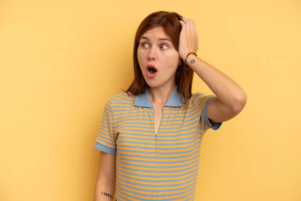 Young English Woman Isolated Yellow Background Being Shocked She Has — Stock Photo, Image