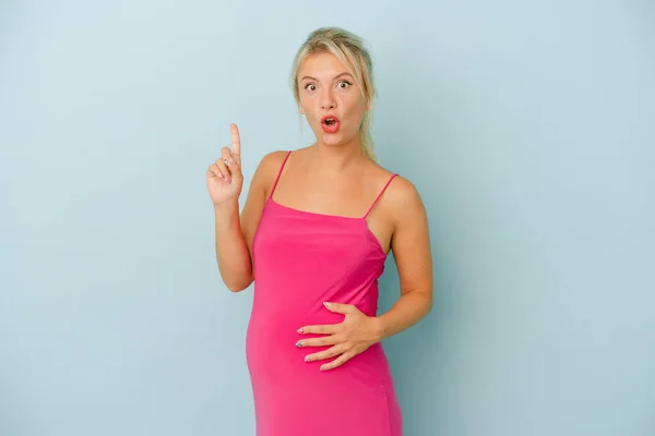 Young Russian Woman Pregnant Isolated Blue Background Having Some Great — Stock Photo, Image