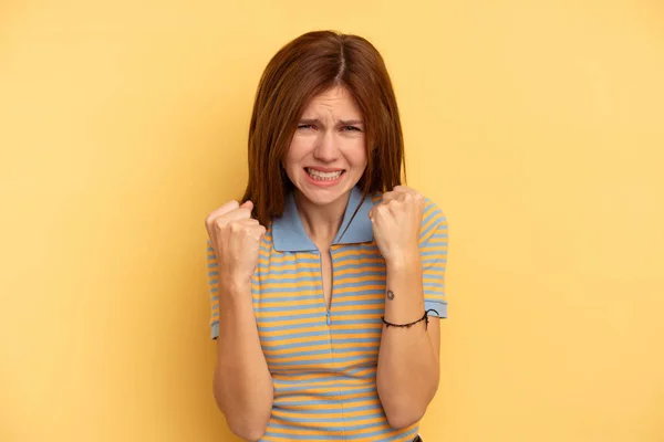 Young English Woman Isolated Yellow Background Upset Screaming Tense Hands — Stock Photo, Image