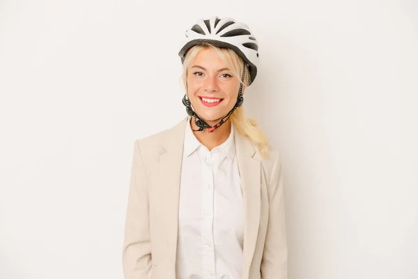 Νέα Επιχείρηση Ρωσική Γυναίκα Κρατώντας Ποδήλατο Κράνος Απομονωμένο Λευκό Φόντο — Φωτογραφία Αρχείου