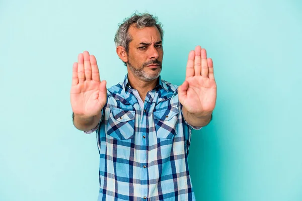 Middle Age Caucasian Man Isolated Blue Background Standing Outstretched Hand —  Fotos de Stock