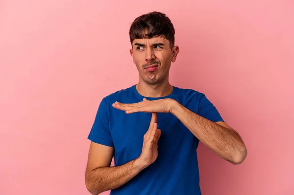 Young Mixed Race Man Isolated Pink Background Showing Timeout Gesture — Stock Photo, Image