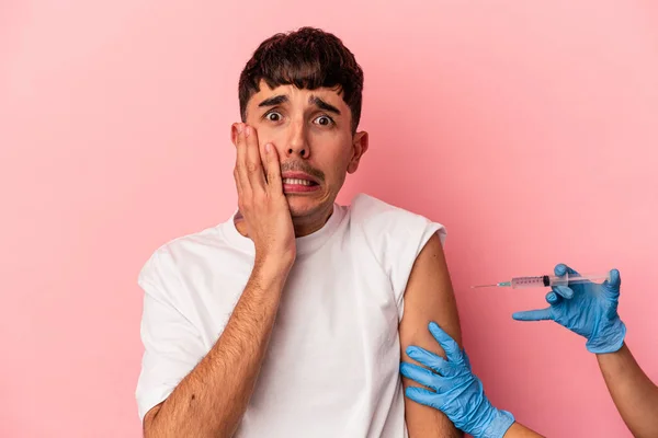 Young Mixed Race Man Getting Vaccine Isolated Pink Background — Stock Photo, Image