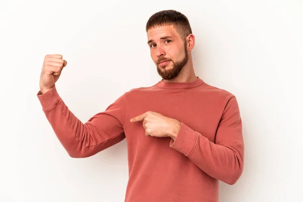 Giovane Uomo Caucasico Con Diastema Isolato Sfondo Bianco Mostrando Gesto — Foto Stock