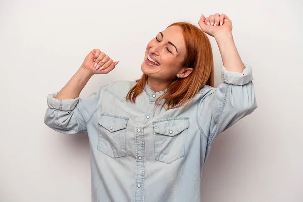 Mujer Caucásica Joven Aislada Sobre Fondo Blanco Celebrando Día Especial —  Fotos de Stock