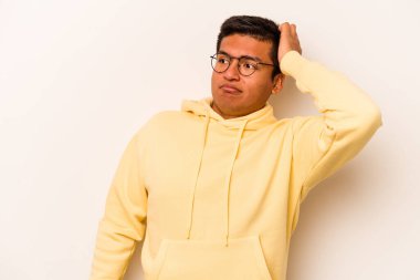 Beyaz arka planda izole edilmiş genç bir İspanyol şok geçiriyordu. Önemli bir buluşmayı hatırladı..