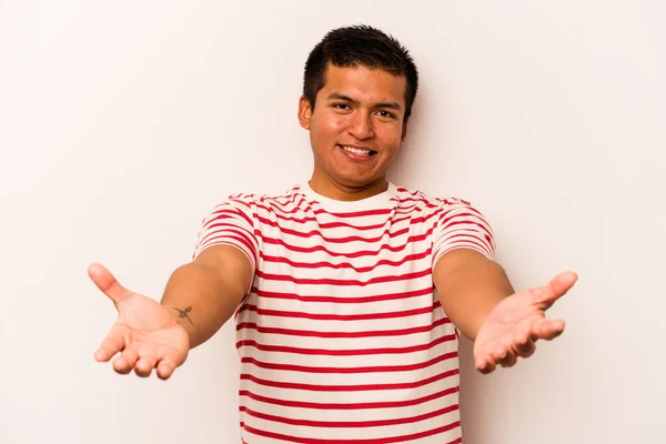 Young Hispanic Man Isolated White Background Showing Welcome Expression — стоковое фото