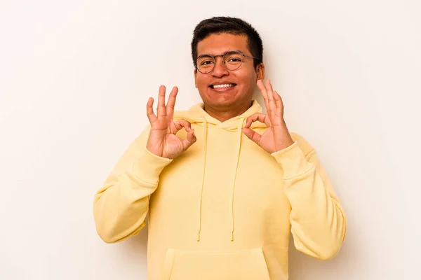 Young Hispanic Man Isolated White Background Cheerful Confident Showing Gesture — 스톡 사진