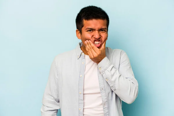 Young Hispanic Man Isolated Blue Background Having Strong Teeth Pain — Stock Photo, Image