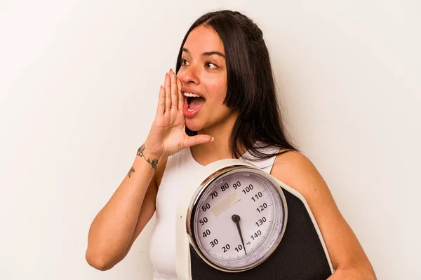 Young Hispanic Woman Holding Scale Isolated White Background Shouting Holding — Stock Photo, Image