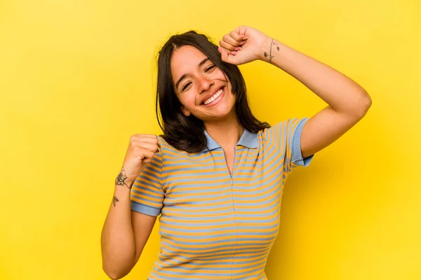 Young Hispanic Woman Isolated Yellow Background Celebrating Special Day Jumps — Foto Stock