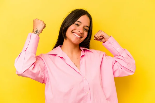 Young Hispanic Woman Isolated Yellow Background Cheering Carefree Excited Victory — 스톡 사진