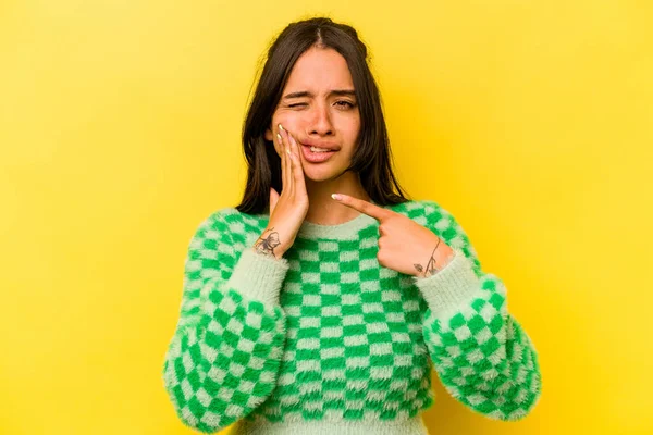 Young Hispanic Woman Isolated Yellow Background Having Strong Teeth Pain —  Fotos de Stock