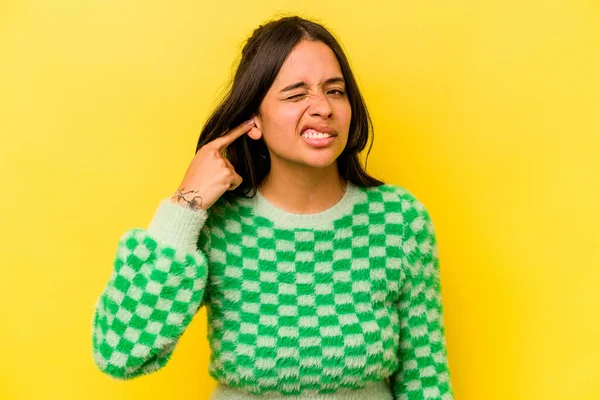 Young Hispanic Woman Isolated Yellow Background Covering Ears Fingers Stressed —  Fotos de Stock