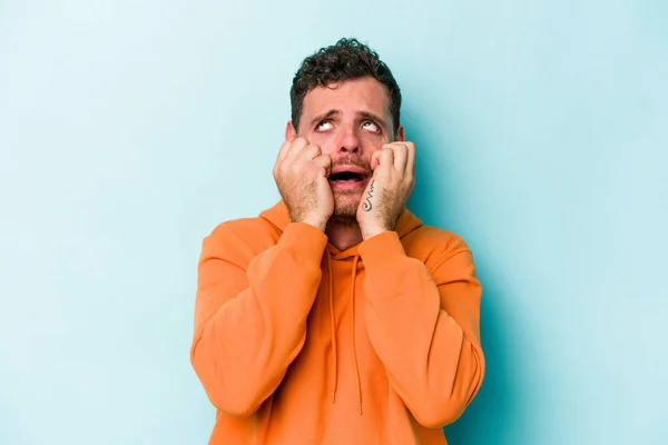 Young Caucasian Man Isolated Blue Background Crying Unhappy Something Agony — Stock Photo, Image