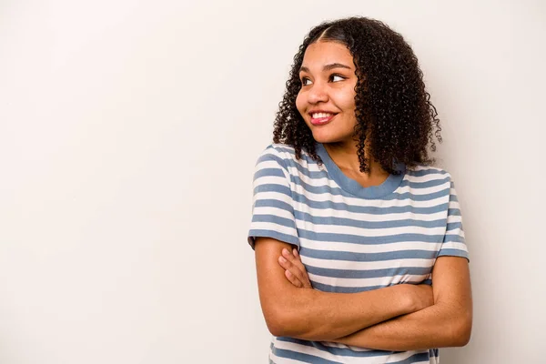 Young African American Woman Isolated White Background Smiling Confident Crossed — Stock Photo, Image