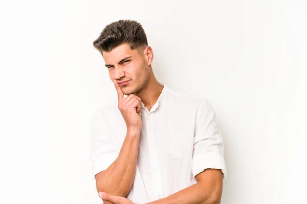 Young Caucasian Man Isolated White Background Contemplating Planning Strategy Thinking — Stock Photo, Image