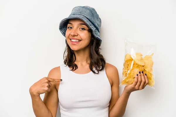 Young Hispanic Woman Holding Bag Chips Isolated White Background Person — Foto Stock