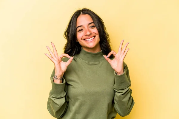 Young Hispanic Woman Isolated Yellow Background Cheerful Confident Showing Gesture — 스톡 사진