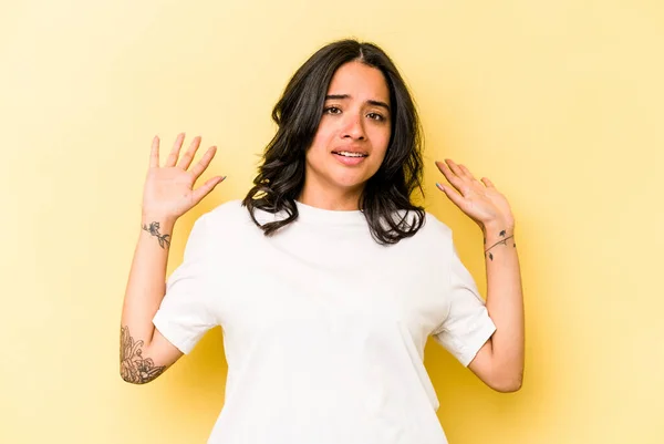Young Hispanic Woman Isolated Yellow Background Being Shocked Due Imminent — Foto Stock