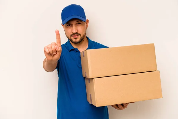 Homem Parto Hispânico Isolado Fundo Branco Mostrando Número Com Dedo — Fotografia de Stock