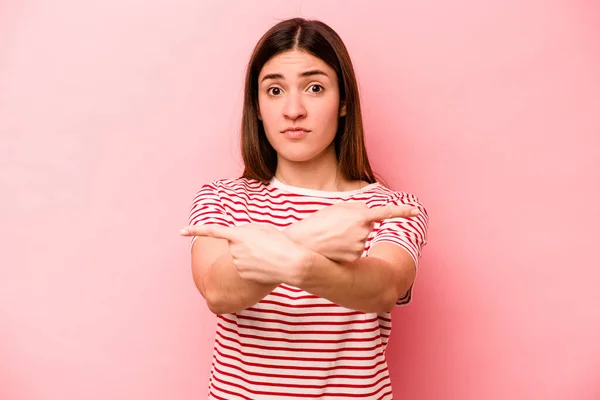 Mulher Caucasiana Jovem Isolado Pontos Fundo Rosa Lateralmente Está Tentando — Fotografia de Stock