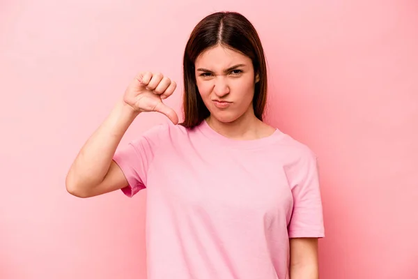 Jonge Blanke Vrouw Geïsoleerd Roze Achtergrond Tonen Duim Naar Beneden — Stockfoto
