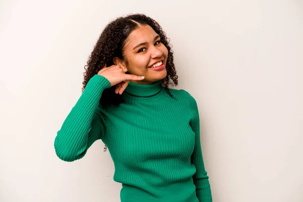 Giovane Donna Afroamericana Isolata Sfondo Bianco Mostrando Gesto Chiamata Cellulare — Foto Stock