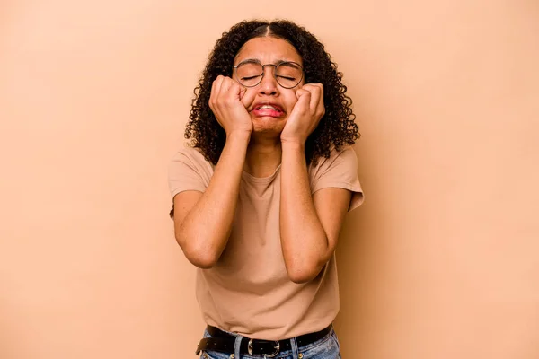 Young African American Woman Isolated Beige Background Crying Unhappy Something — Stock Photo, Image